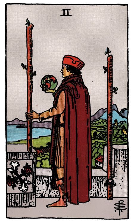 ไพ่ Two of Wands (สอง (2)แห่งไม้เท้า)